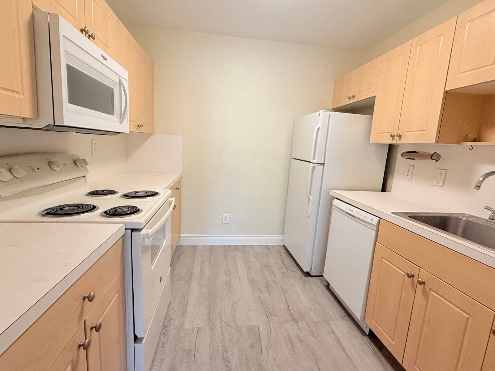 760 SE 2nd Avenue D112 — photo 4