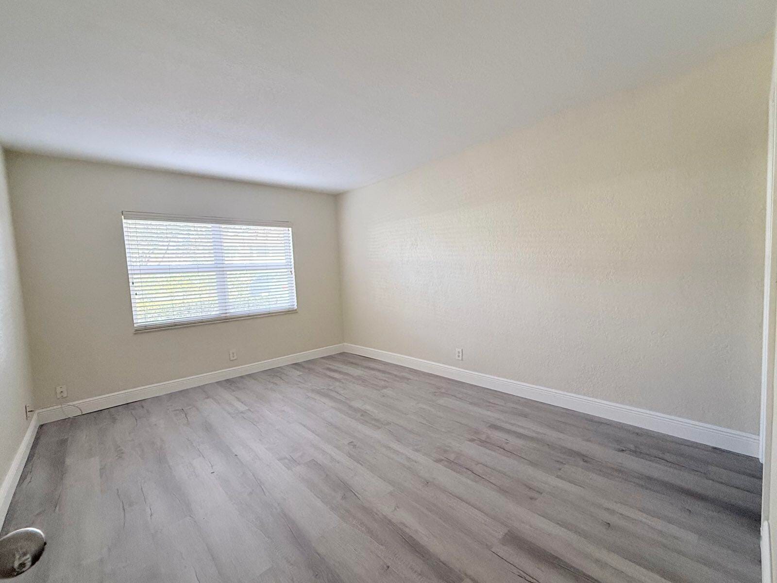760 SE 2nd Avenue D112 — photo 5