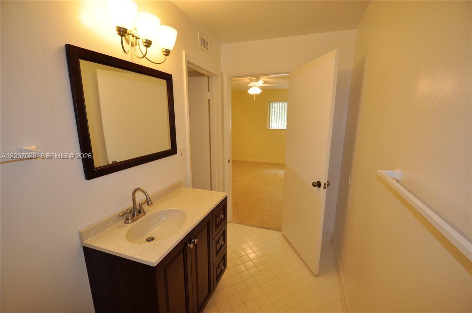 3473 NW 44th Street 103, Oakland Park, FL 33309 photo 11