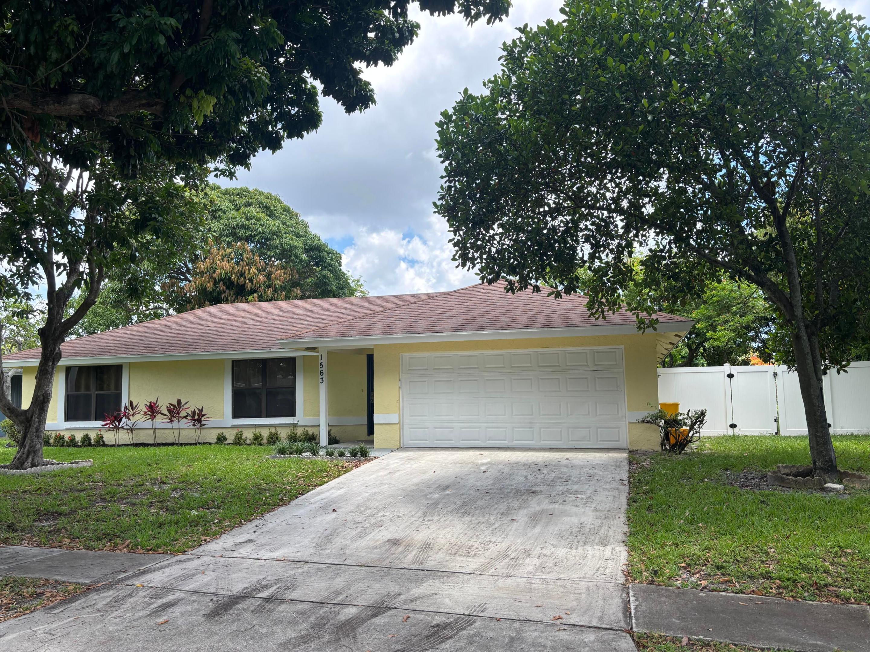 1563 40th Street, West Palm Beach, FL 33407, West Palm Beach