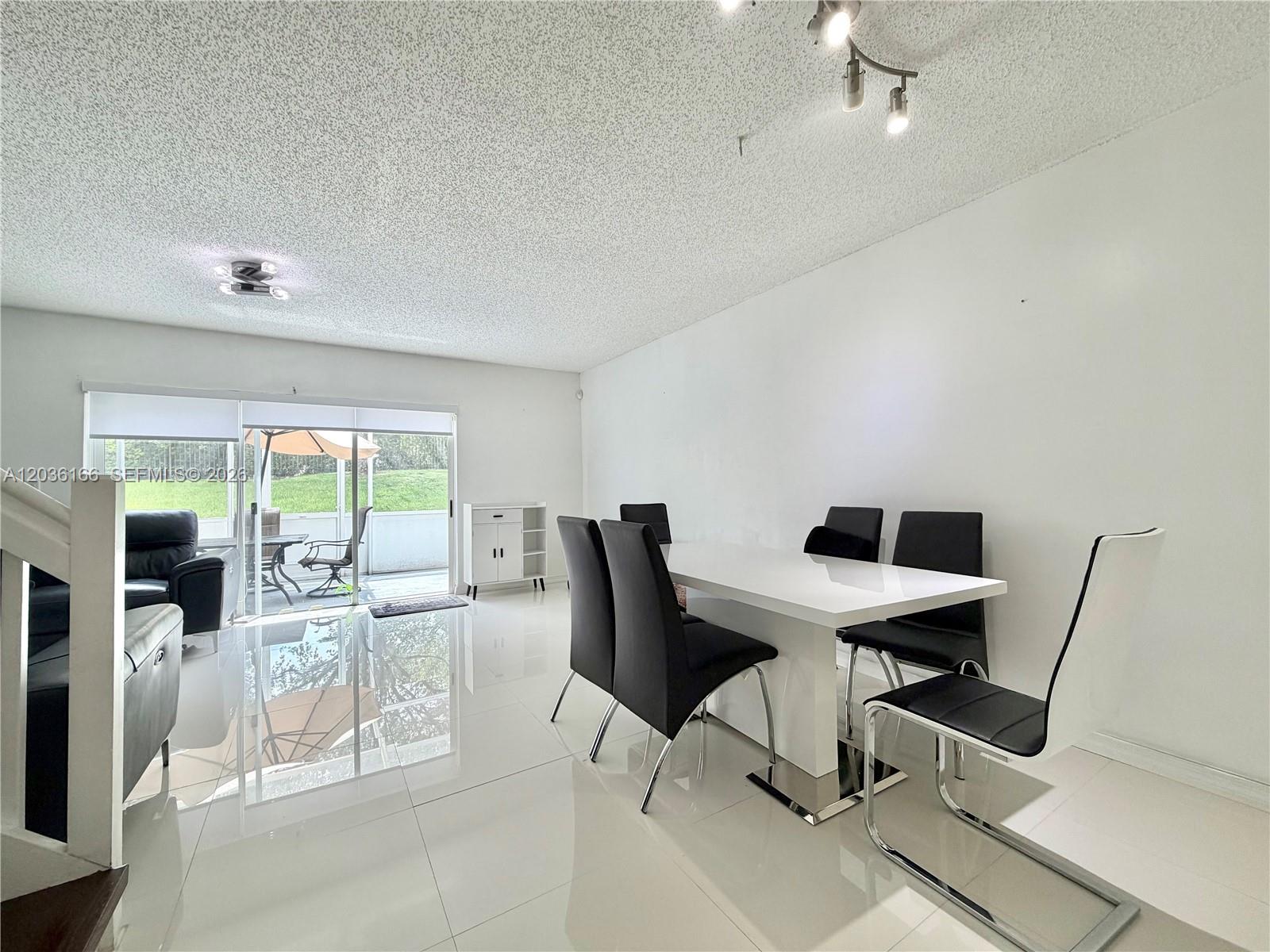 20807 NW 1st Street, Pembroke Pines, FL 33029, Pembroke Pines