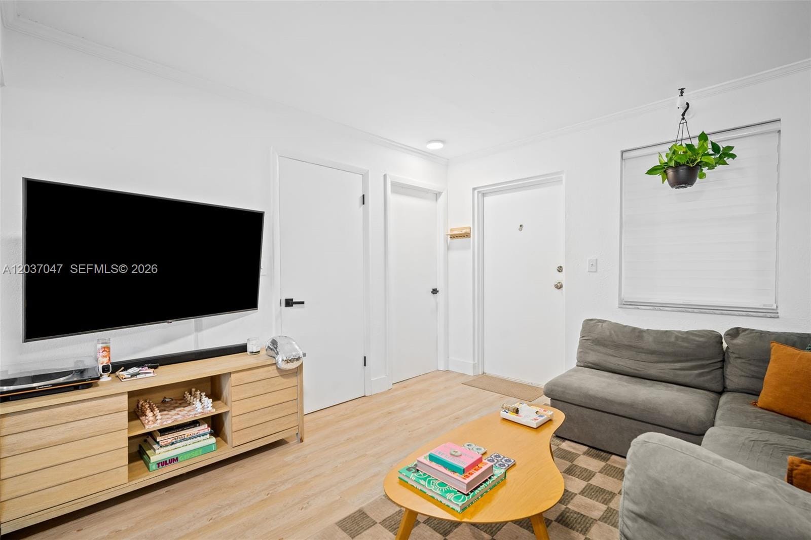2575 SW 27th Avenue 304 — photo 3