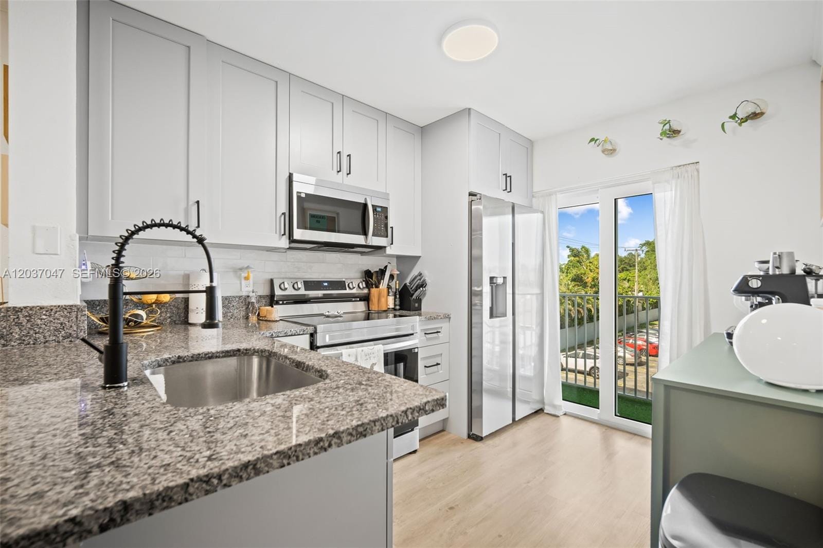 2575 SW 27th Avenue 304 — photo 4