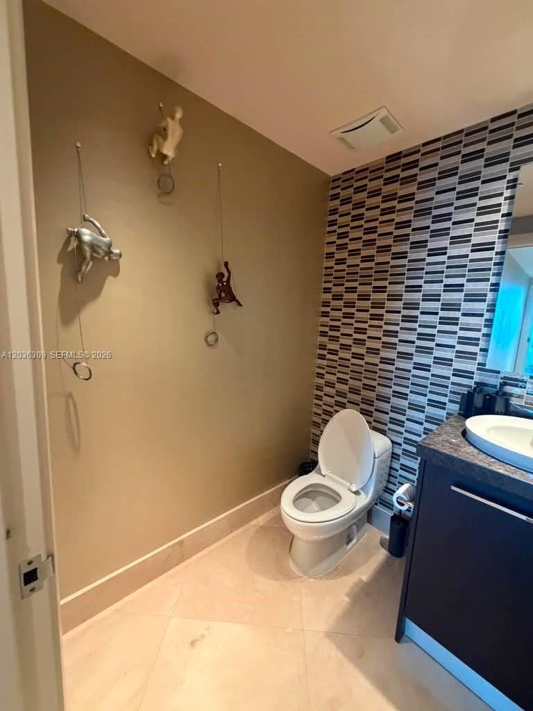 17121 Collins Avenue 3304, Sunny Isles Beach, FL 33160 photo 6
