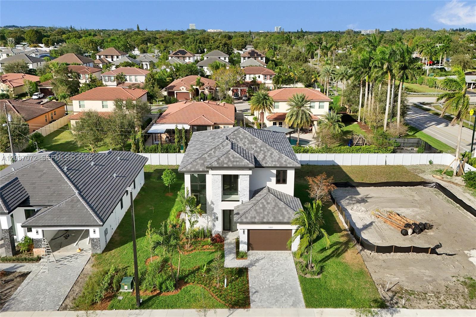 13023 Davie Oaks Drive, Davie, FL 33325, Davie