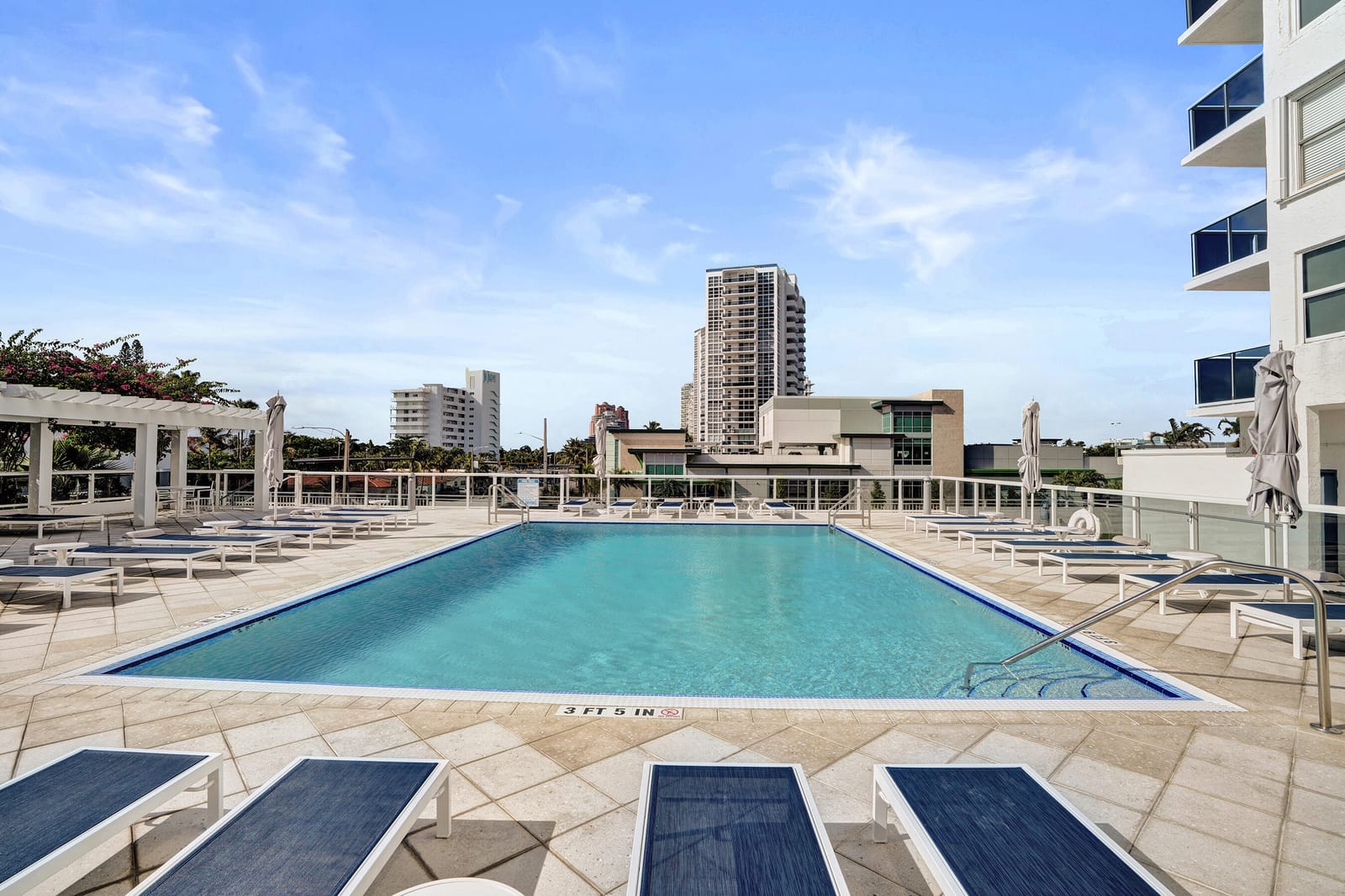 3015 N Ocean Boulevard 3d — photo 4