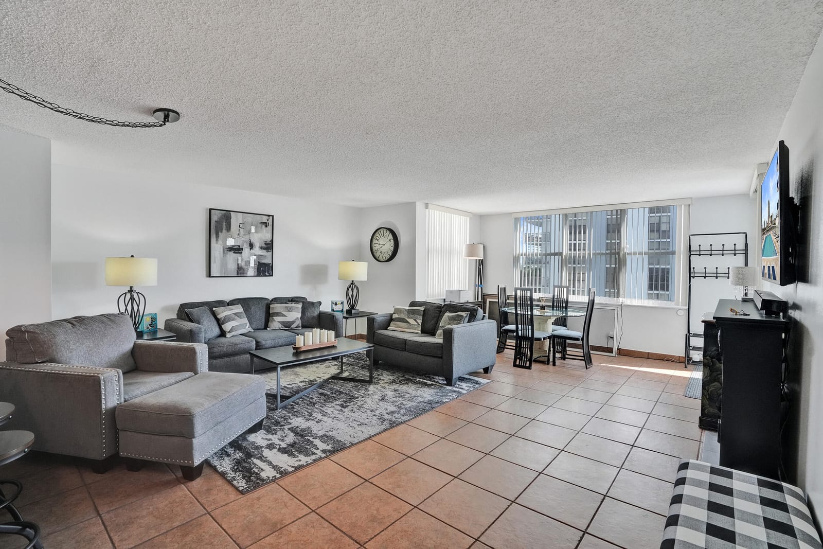3015 N Ocean Boulevard 3d — photo 9