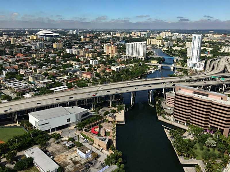 185 SW 7th Street 3500, Miami, FL 33130, Miami