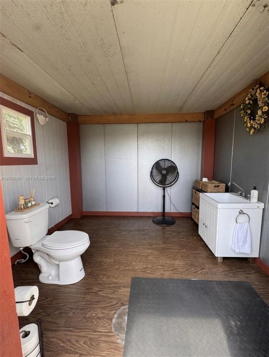 476 N Barlow Road — photo 8