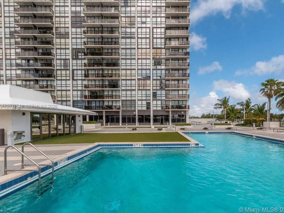 600 NE 36th Street 1006, Miami, FL 33137 photo 16