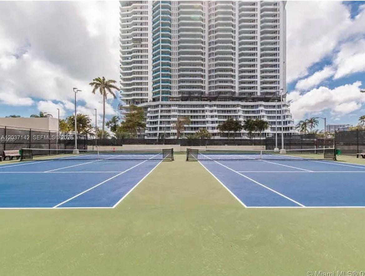 600 NE 36th Street 1006, Miami, FL 33137 photo 17