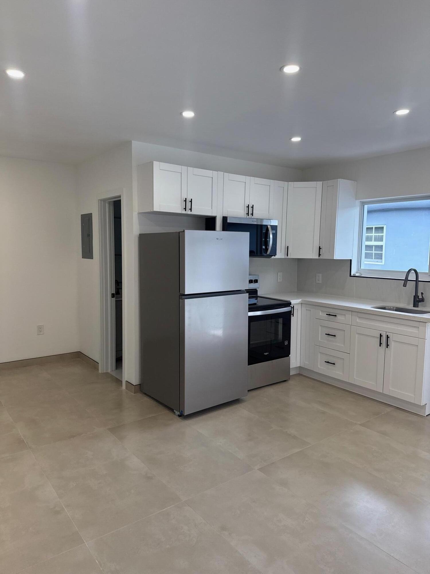1235 Normandy Drive 10, Miami Beach, FL 33141, Miami Beach