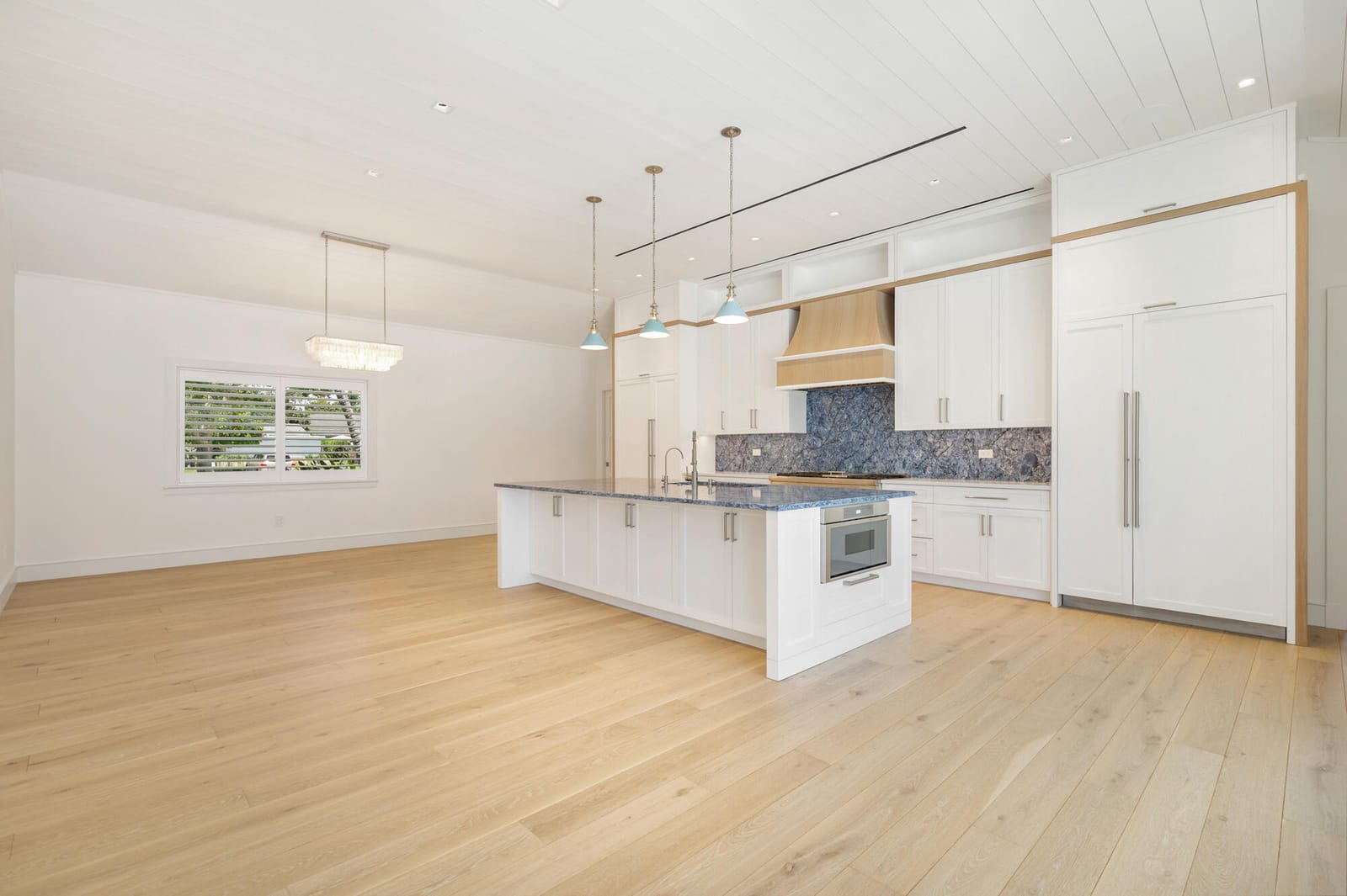 1140 Lake Clarke Drive — photo 4