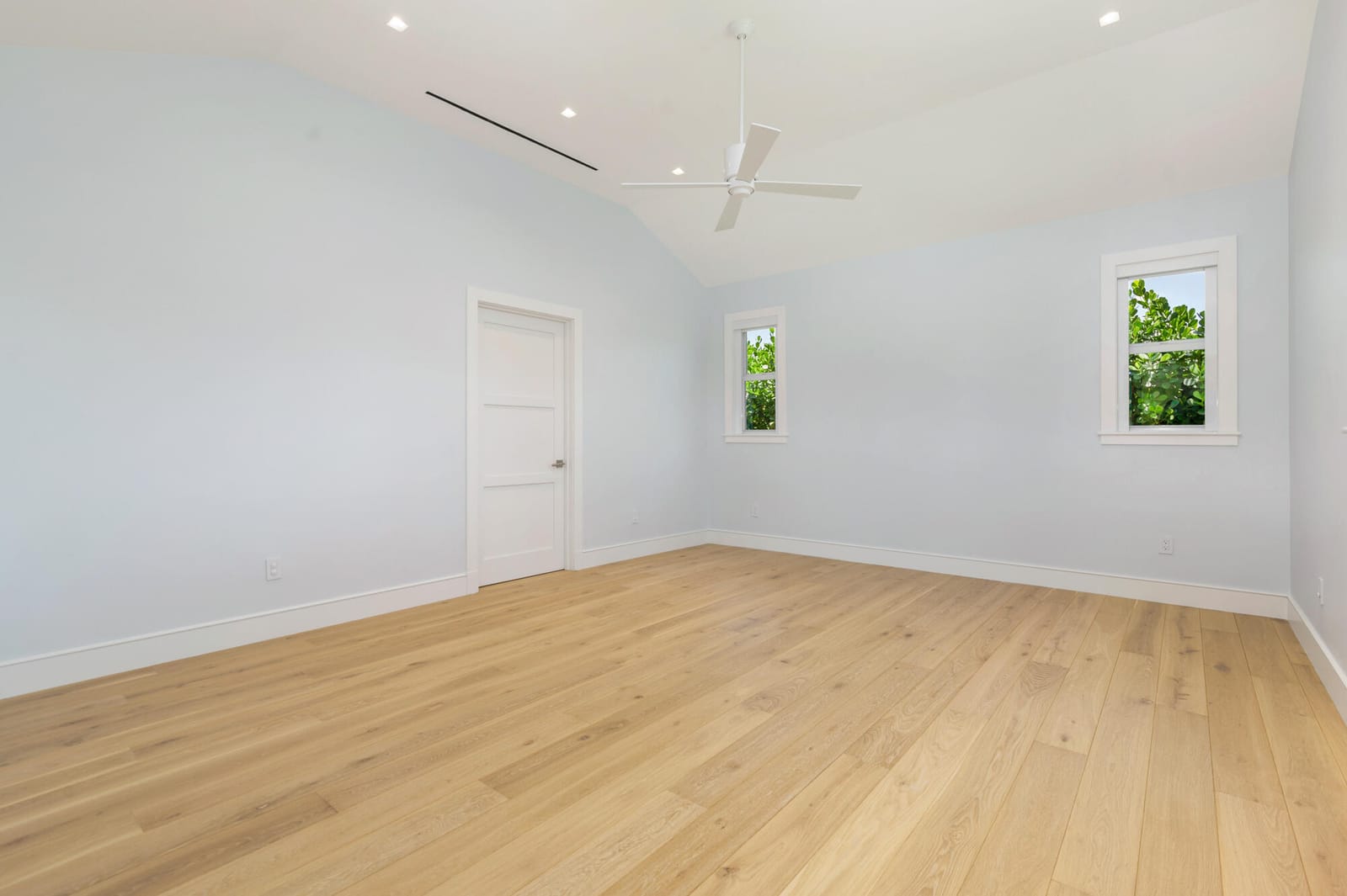 1140 Lake Clarke Drive — photo 8