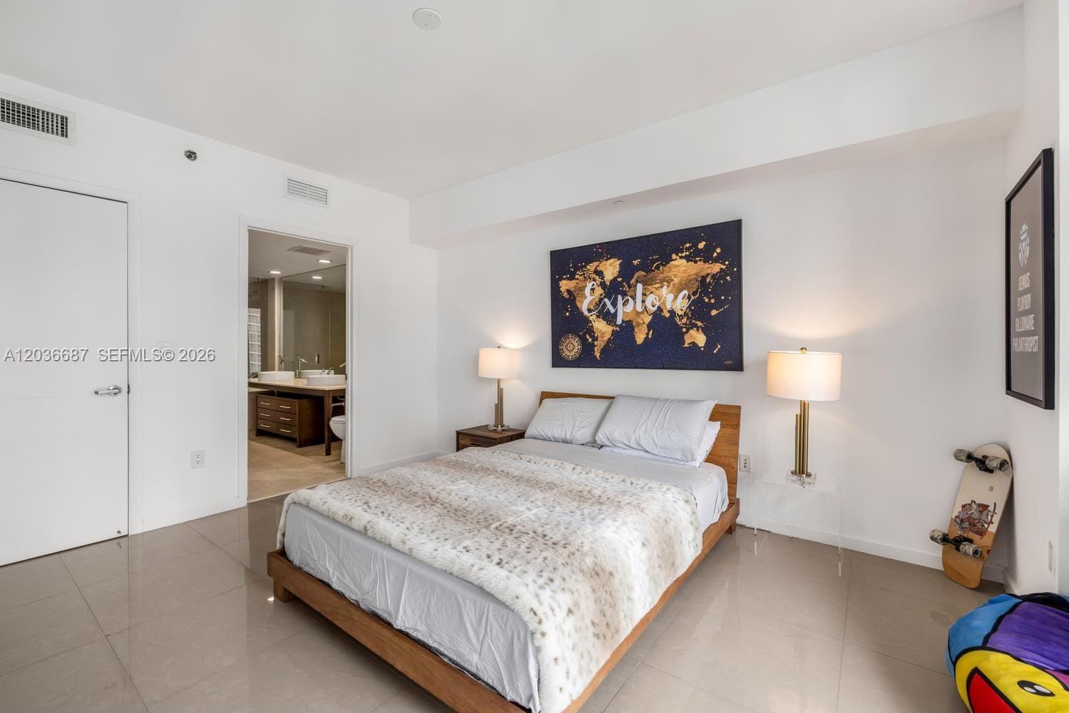 475 Brickell Avenue 3214 — photo 3