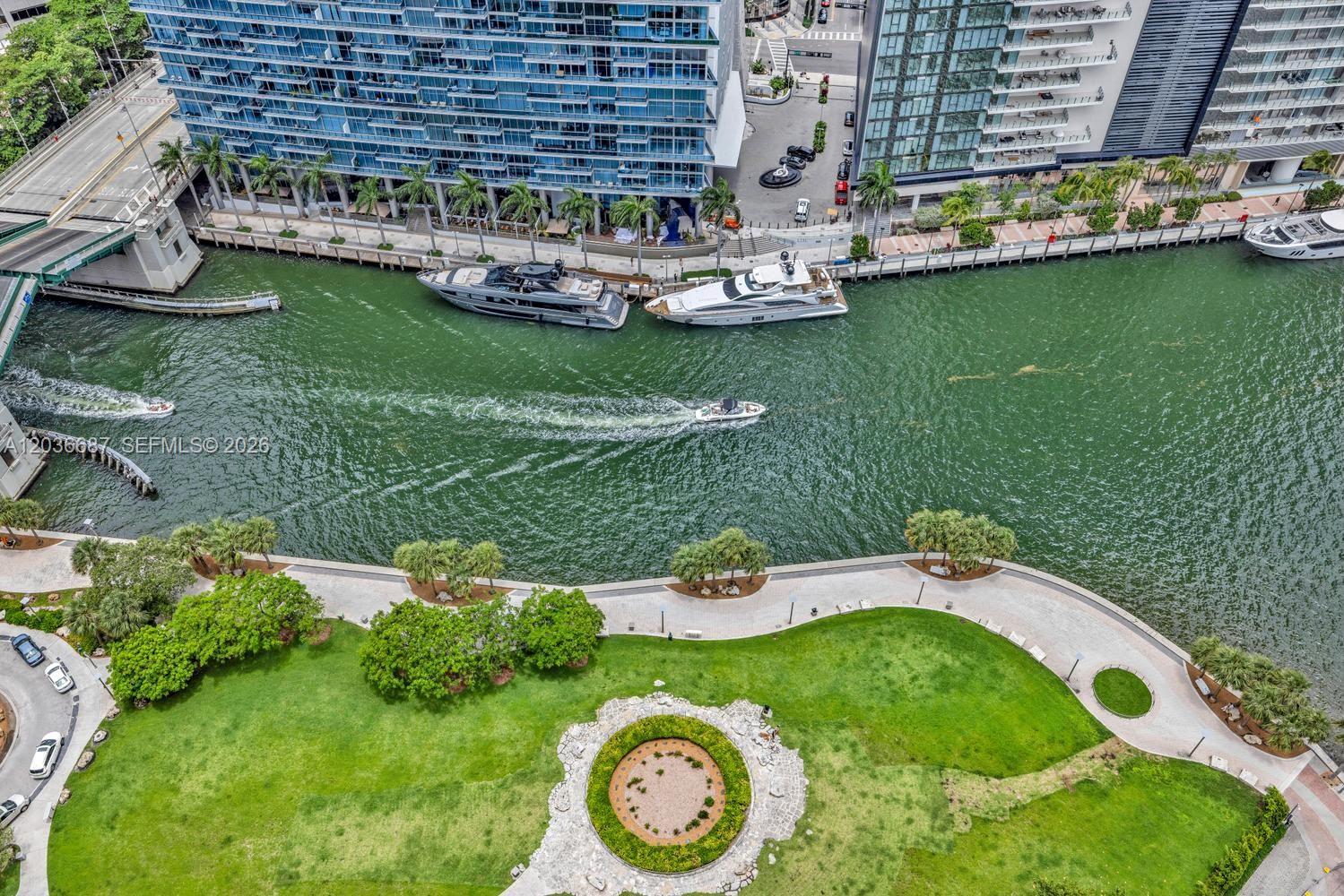 475 Brickell Avenue 3214, Miami, FL 33131, Miami