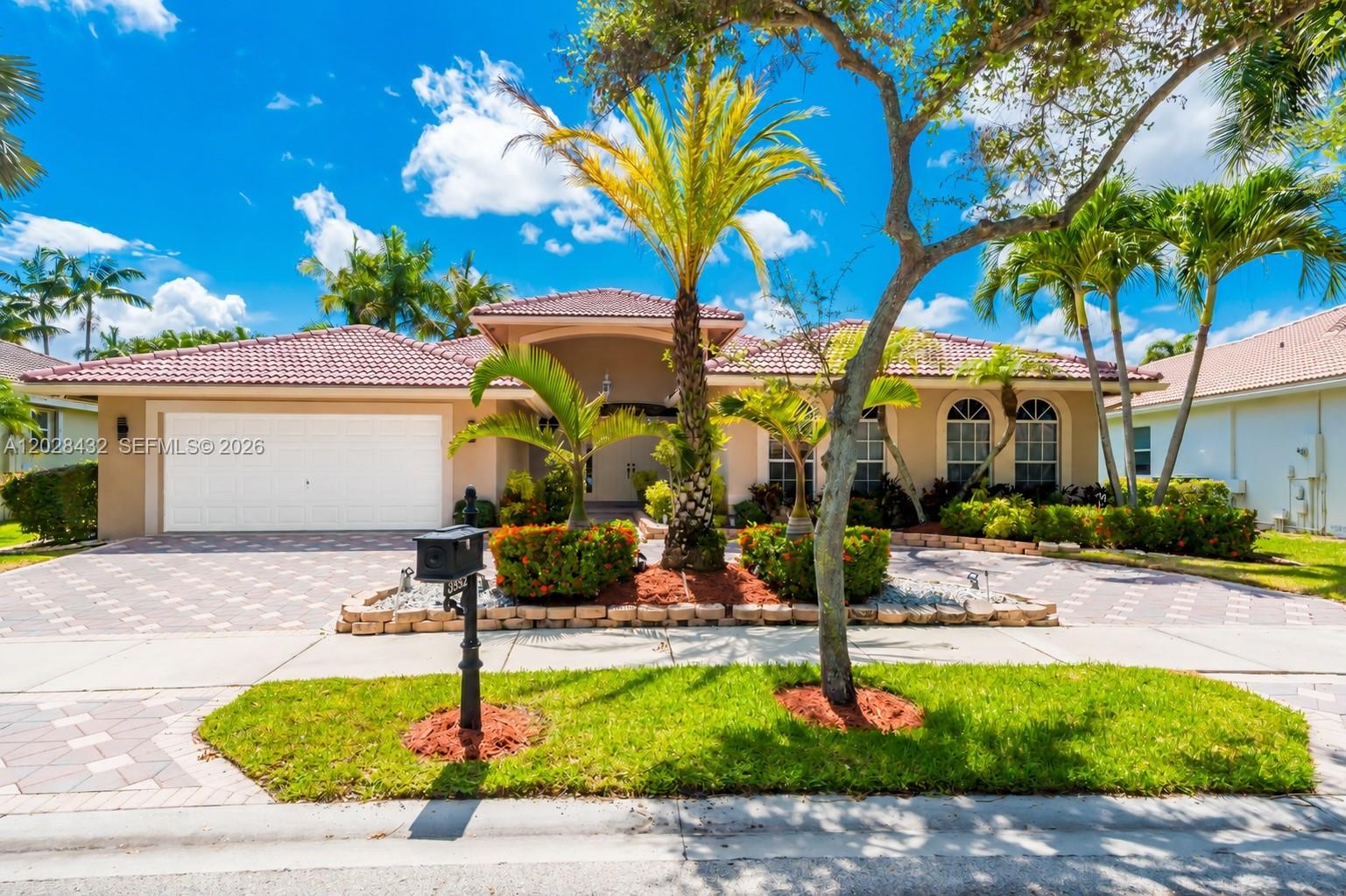 3852 Oak Ridge Circle, Weston, FL 33331, Weston