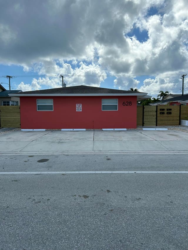 628 N M Street, Lake Worth Beach, FL 33460