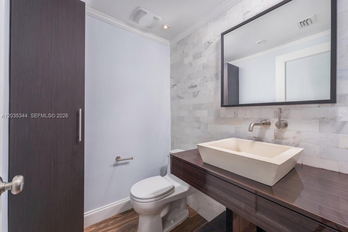 400 S Pointe Drive 307, Miami Beach, FL 33139 photo 15