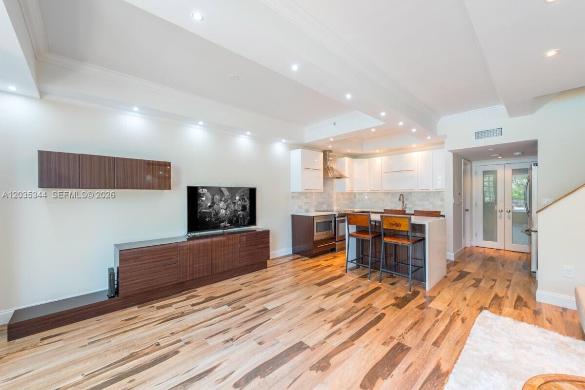 400 S Pointe Drive 307, Miami Beach, FL 33139 photo 7