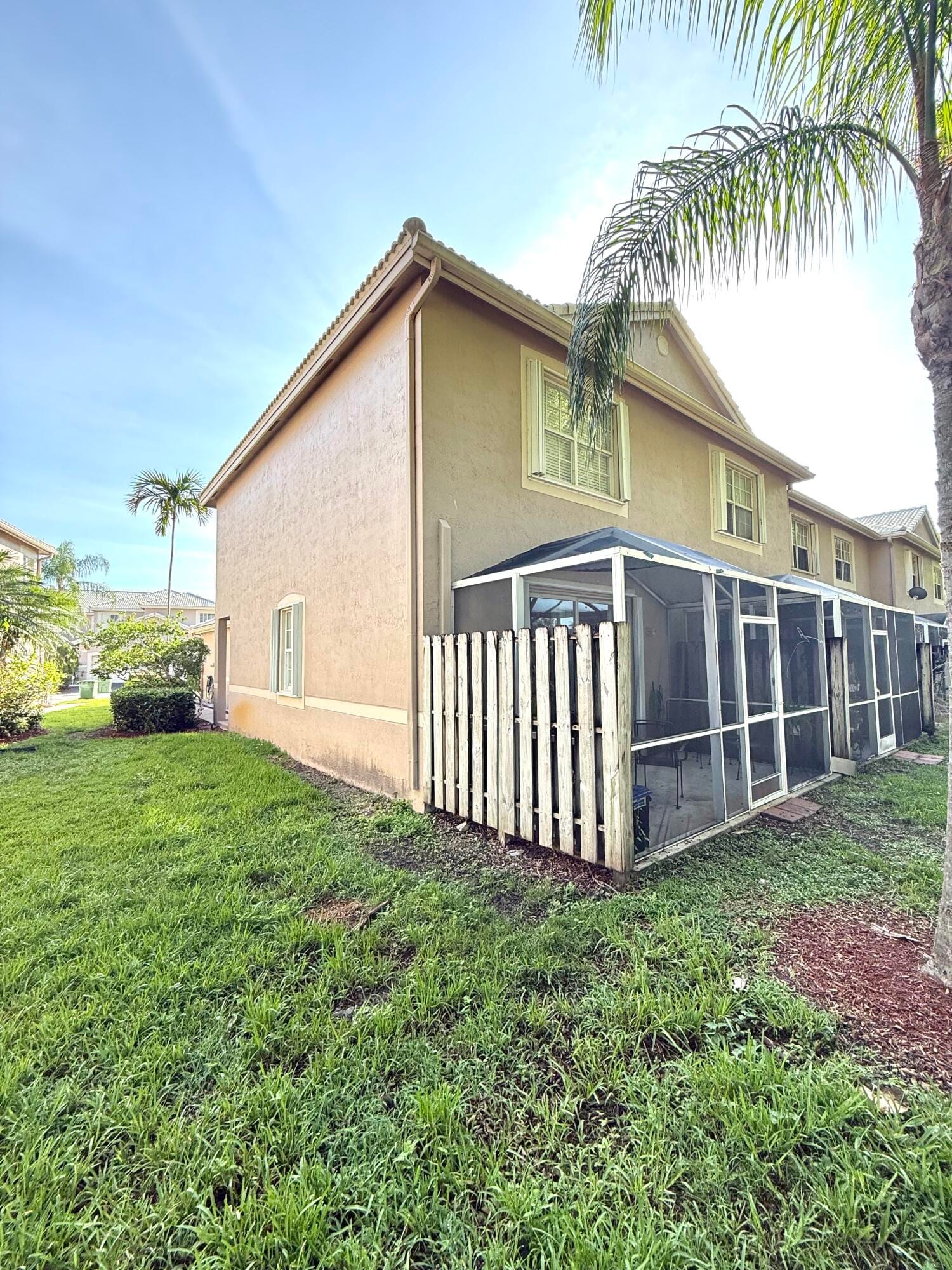 2046 Madeira Drive — photo 10