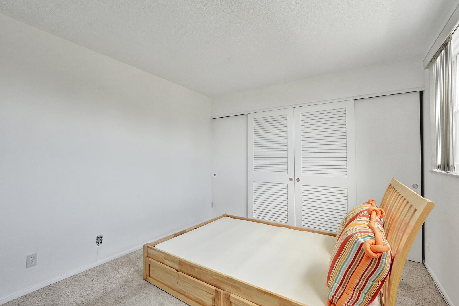 2540 Boundbrook Boulevard 205, West Palm Beach, FL 33406 photo 11