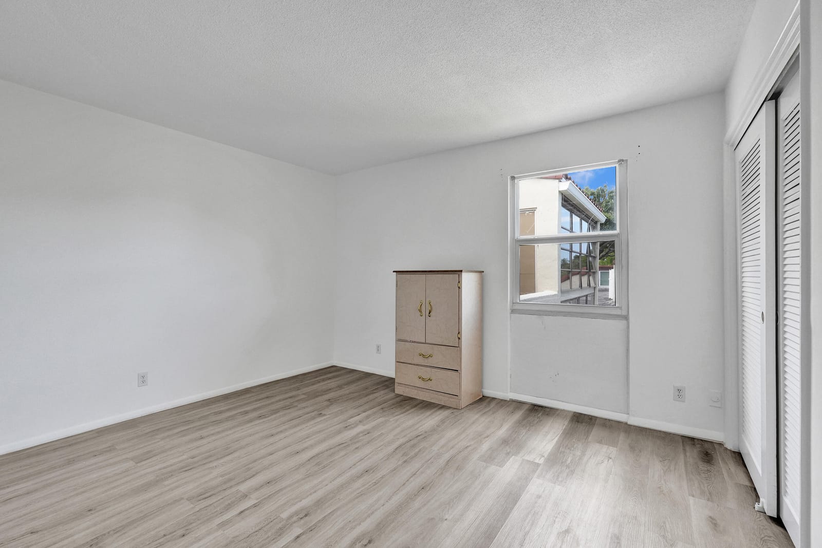 2540 Boundbrook Boulevard 205, West Palm Beach, FL 33406 photo 4