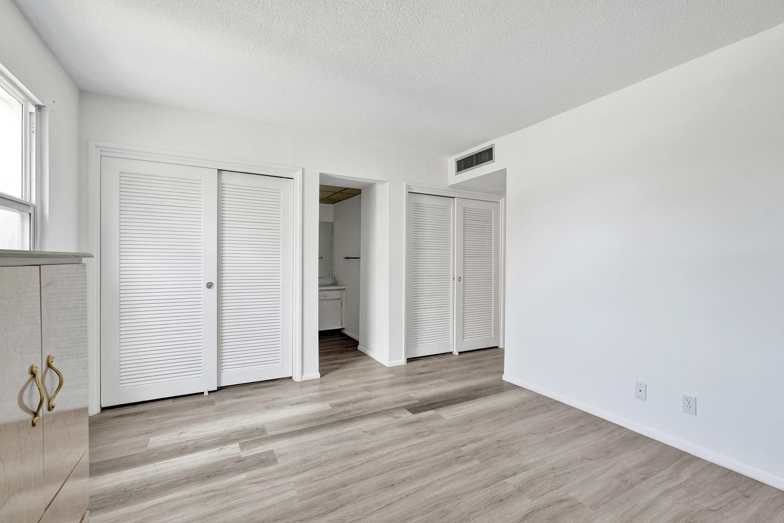 2540 Boundbrook Boulevard 205, West Palm Beach, FL 33406 photo 6