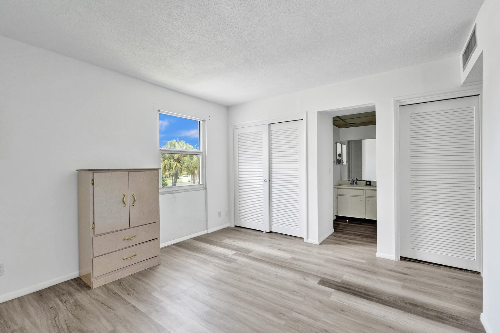 2540 Boundbrook Boulevard 205, West Palm Beach, FL 33406 photo 7