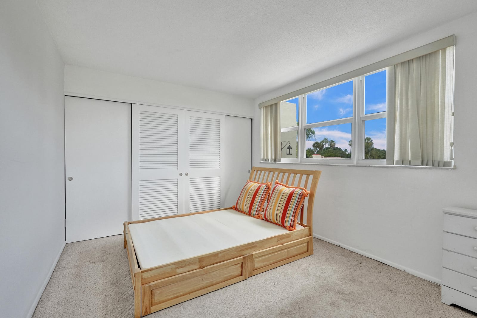 2540 Boundbrook Boulevard 205, West Palm Beach, FL 33406 photo 9