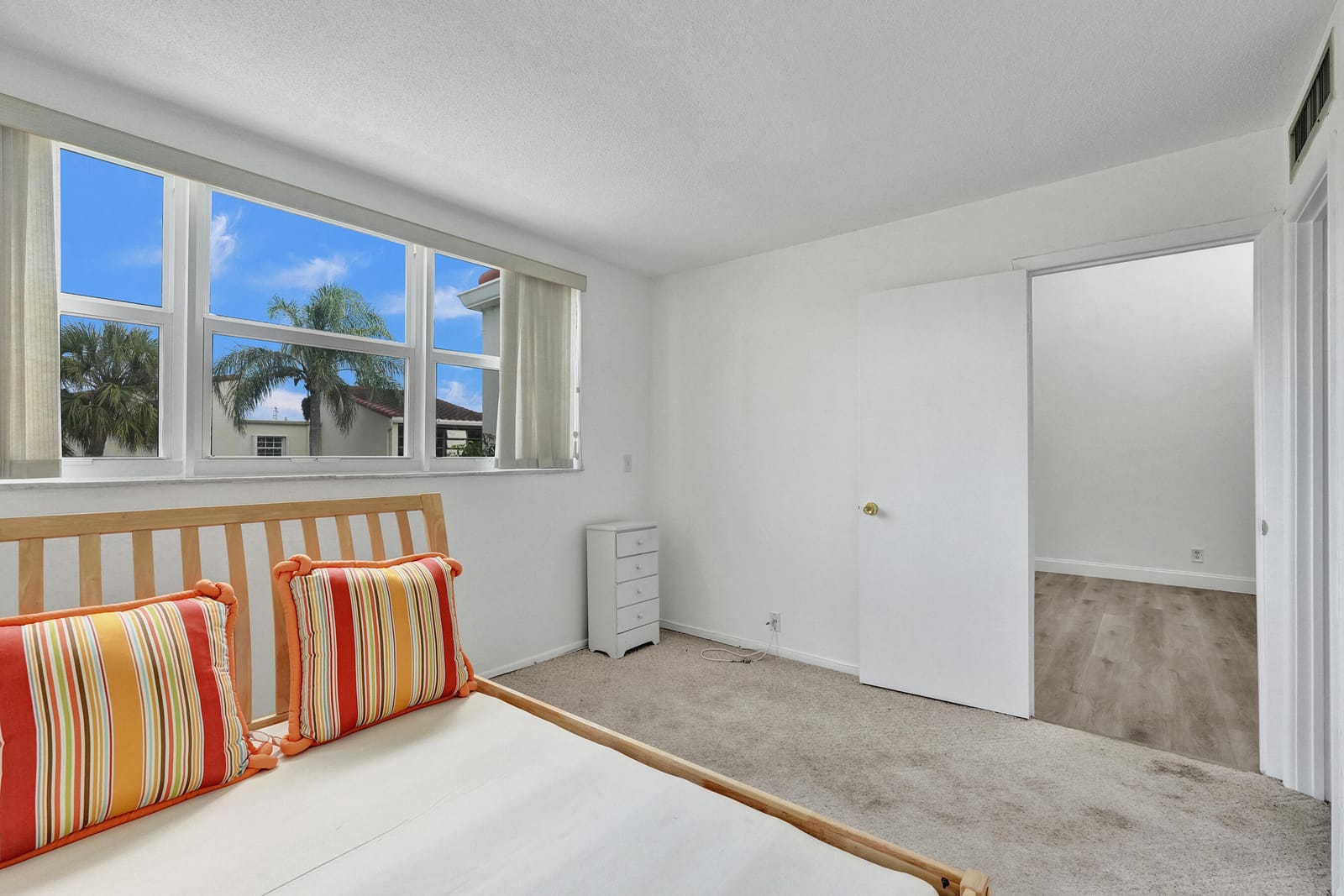 2540 Boundbrook Boulevard 205, West Palm Beach, FL 33406 photo 10