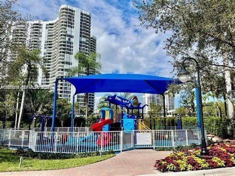 3500 Mystic Pointe Drive 2306, Aventura, FL 33180 photo 4