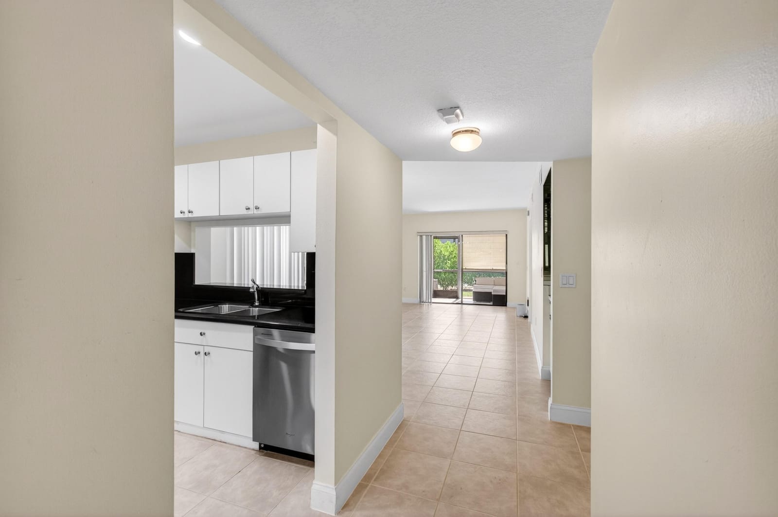 351 Club Circle 101, Boca Raton, FL 33487 photo 16