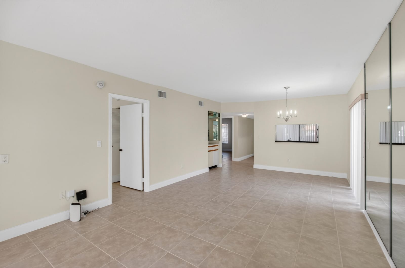 351 Club Circle 101, Boca Raton, FL 33487 photo 27