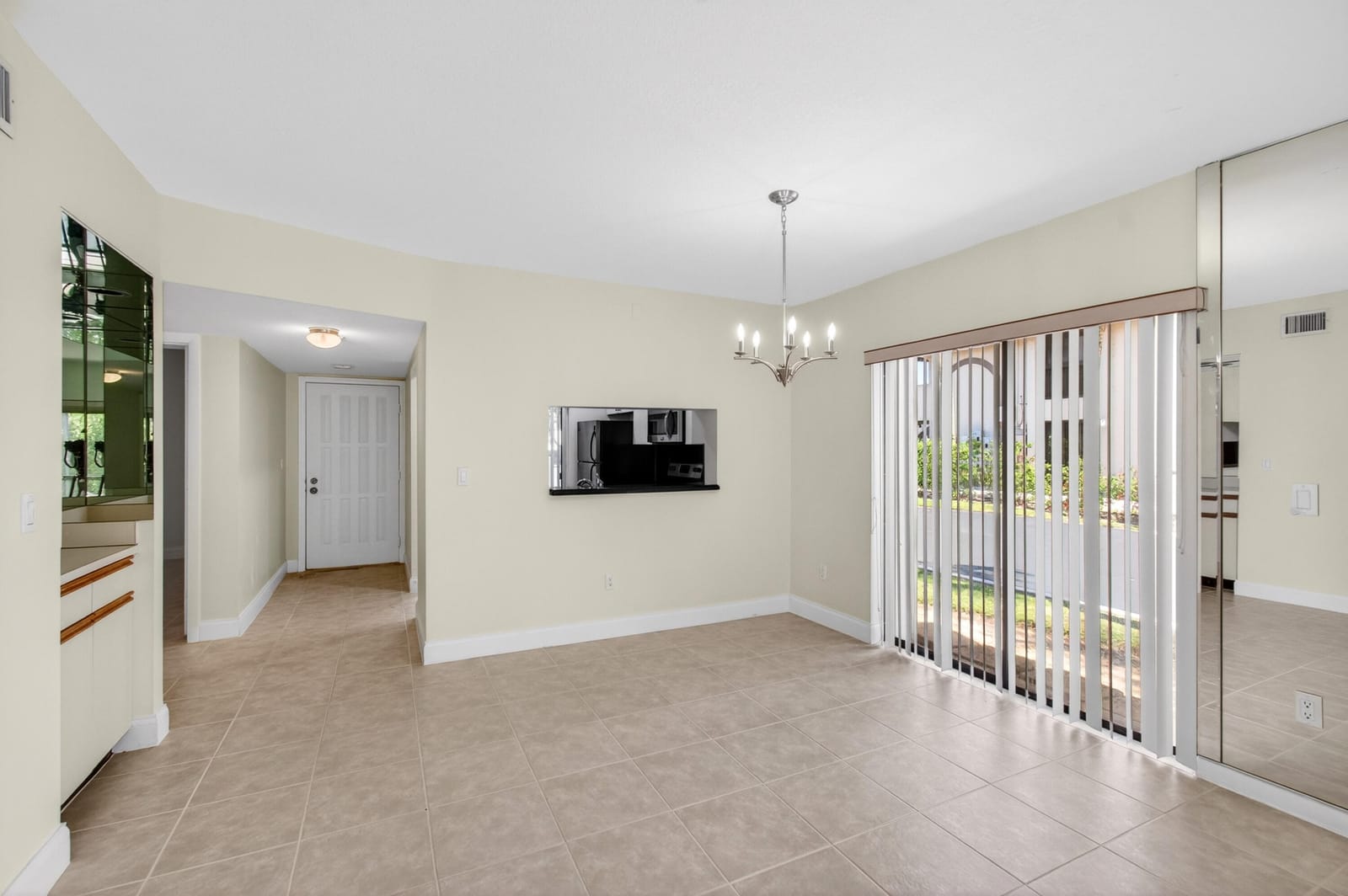 351 Club Circle 101, Boca Raton, FL 33487 photo 28