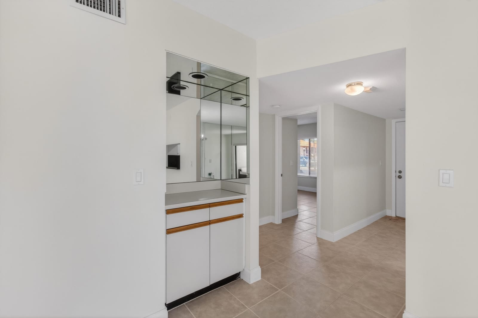 351 Club Circle 101, Boca Raton, FL 33487 photo 29