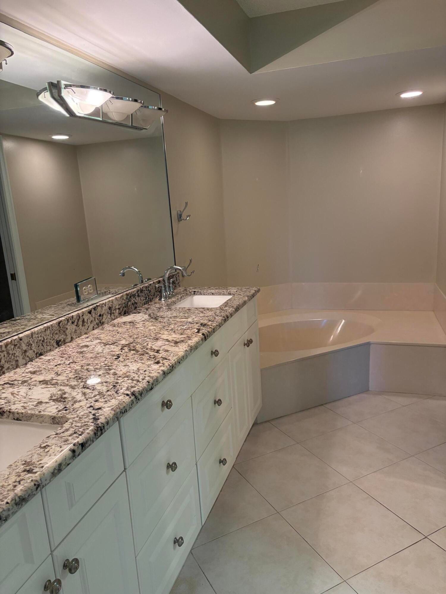 7254 Clunie Place 15005, Delray Beach, FL 33446 photo 16