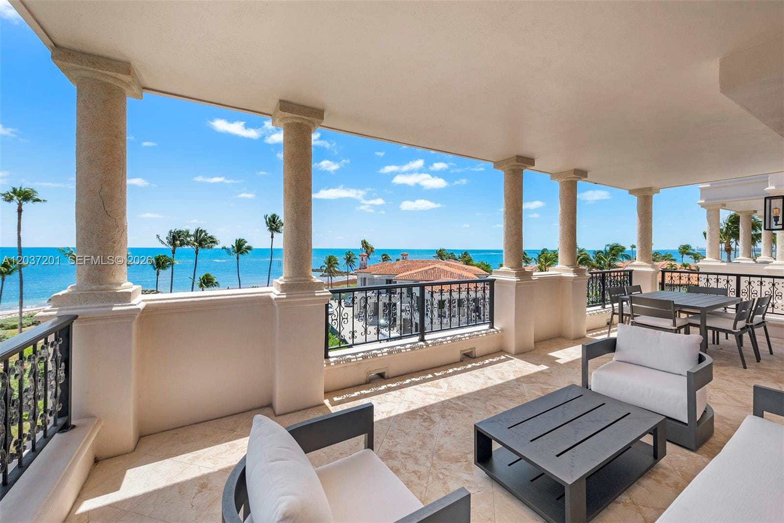 19242 Fisher Island Drive 19242 — photo 6