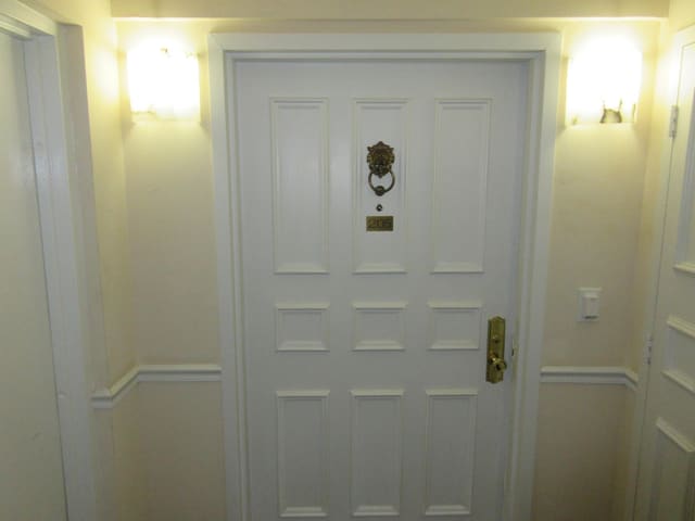 2200 S Ocean Lane 205, Point Of Americas, Fort Lauderdale, FL