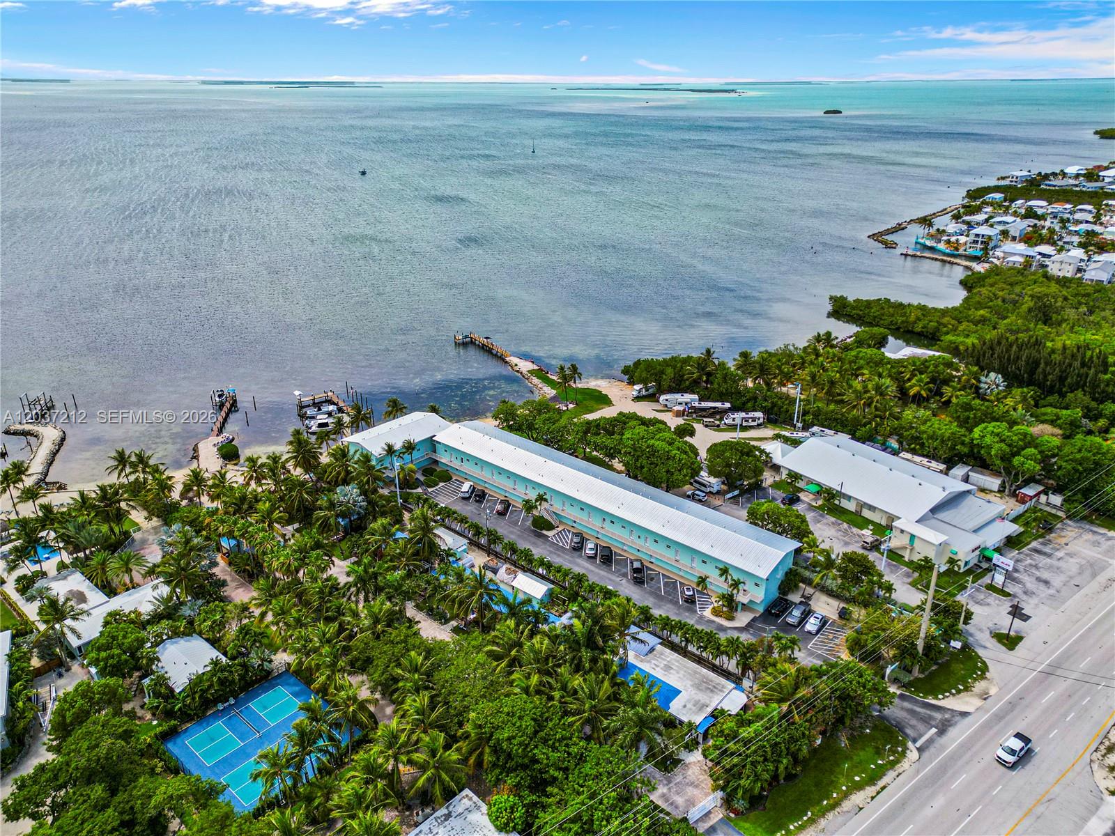 92550 Overseas Hwy 214 214, Tavernier, FL 33070, Tavernier