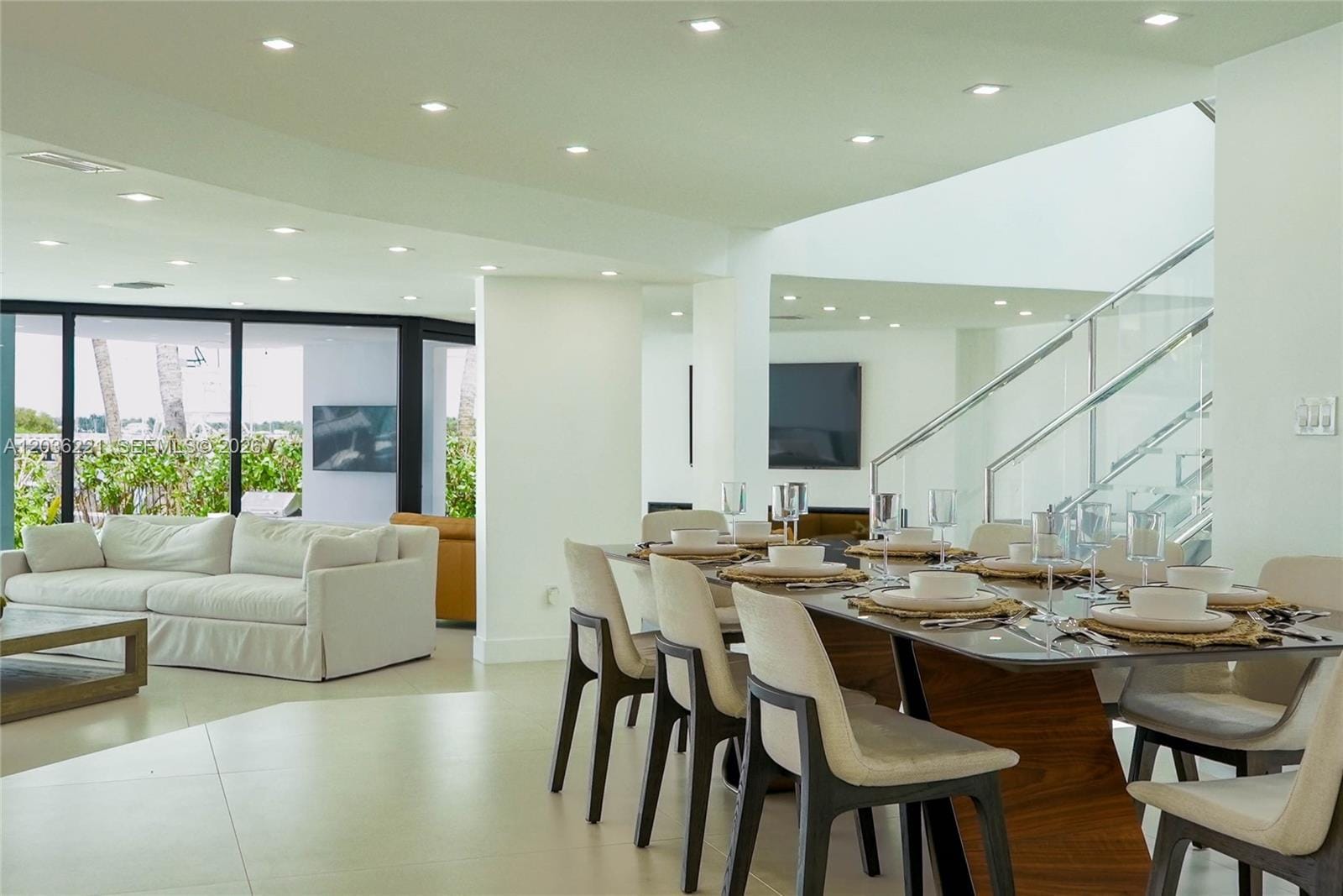 7720 Miami View Drive — photo 11