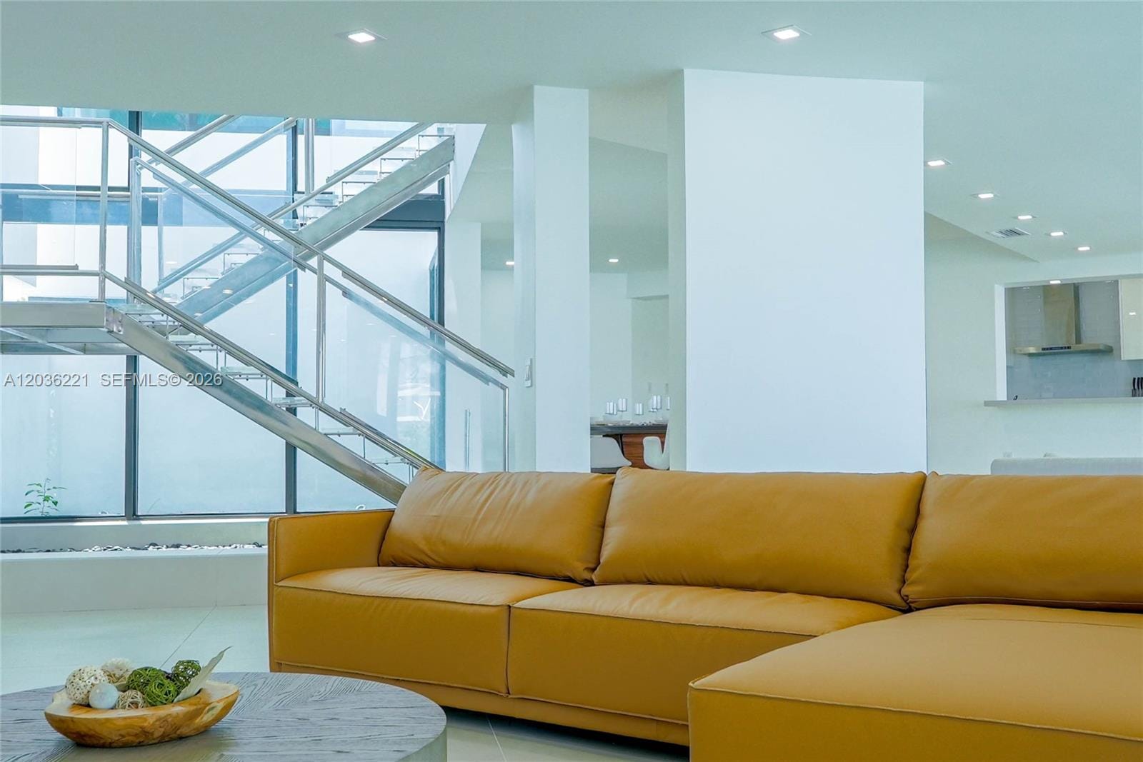 7720 Miami View Drive — photo 5