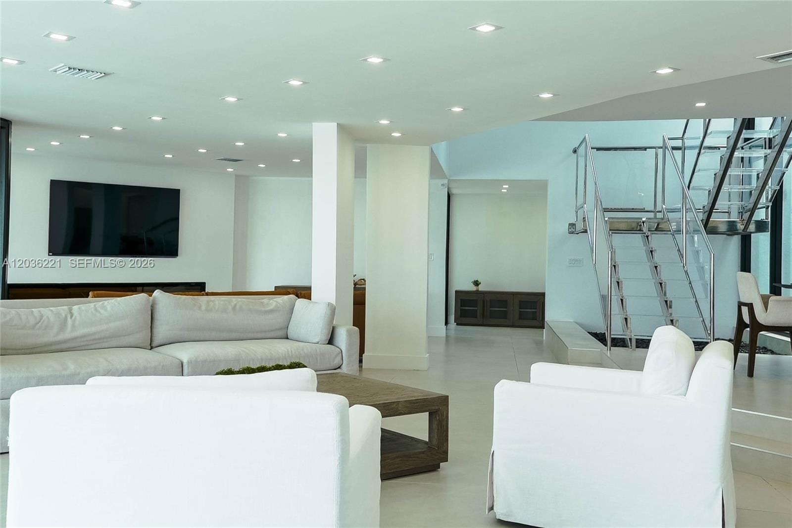 7720 Miami View Drive — photo 6