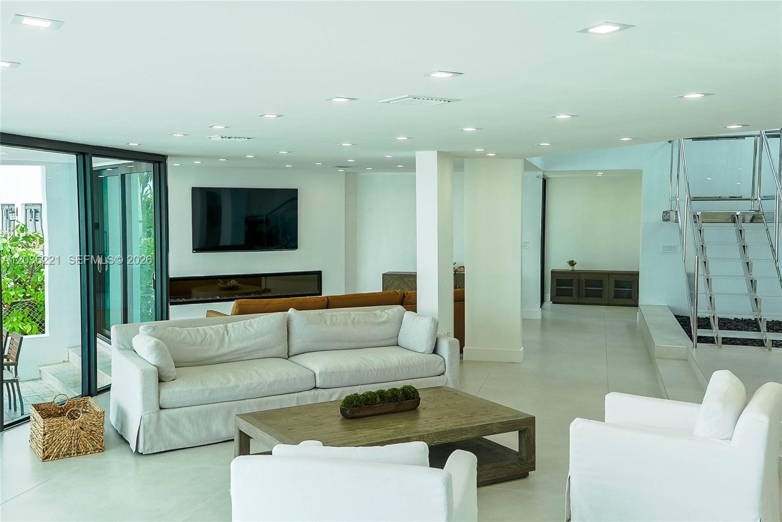 7720 Miami View Drive — photo 7