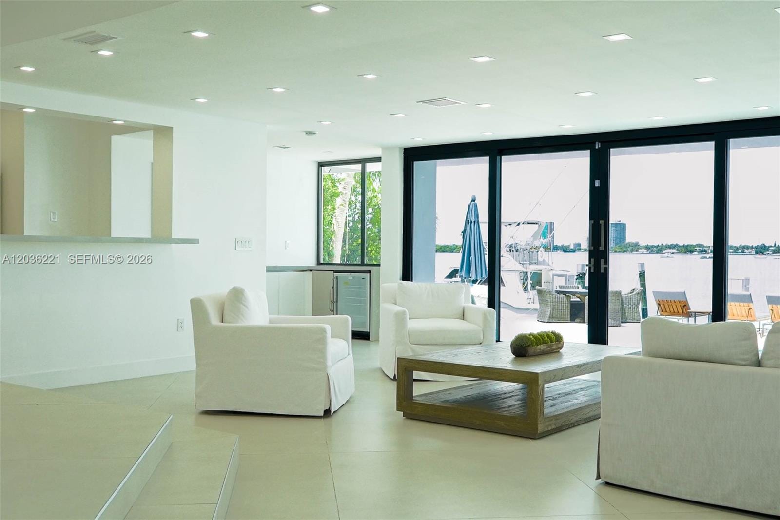 7720 Miami View Drive — photo 9