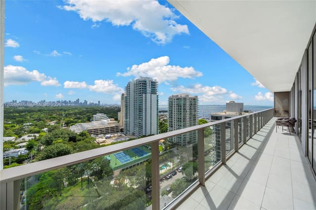 2678 Tigertail Avenue 1702, Miami, FL 33133