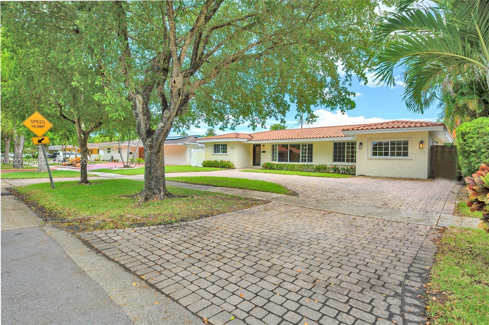 2120 NE 207th Street, Miami, FL 33179, Miami