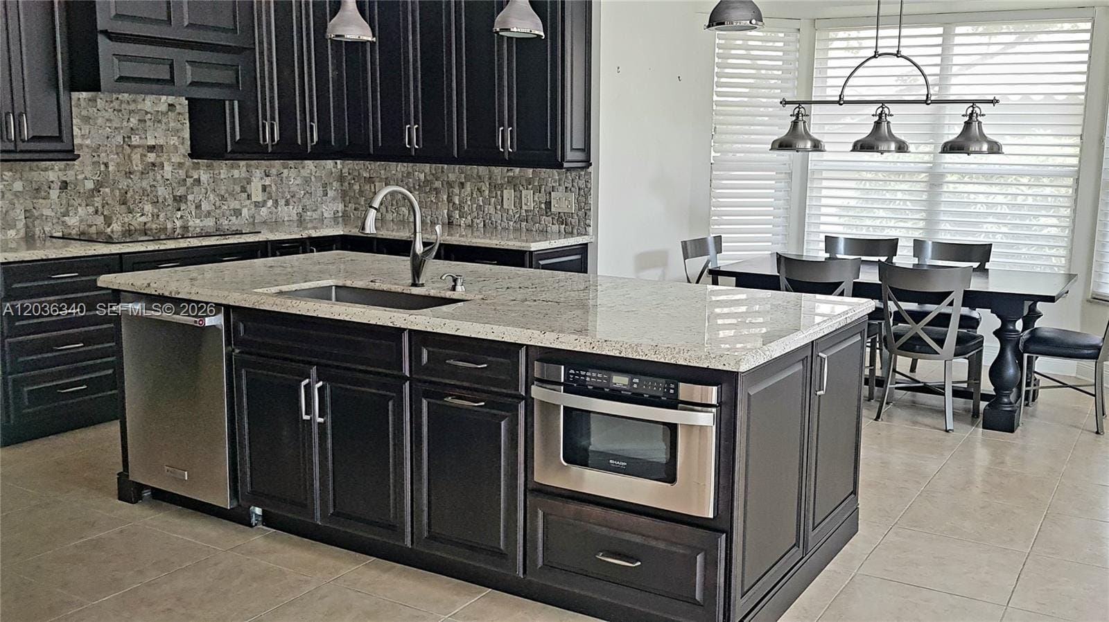 405 Sabal Way — photo 8