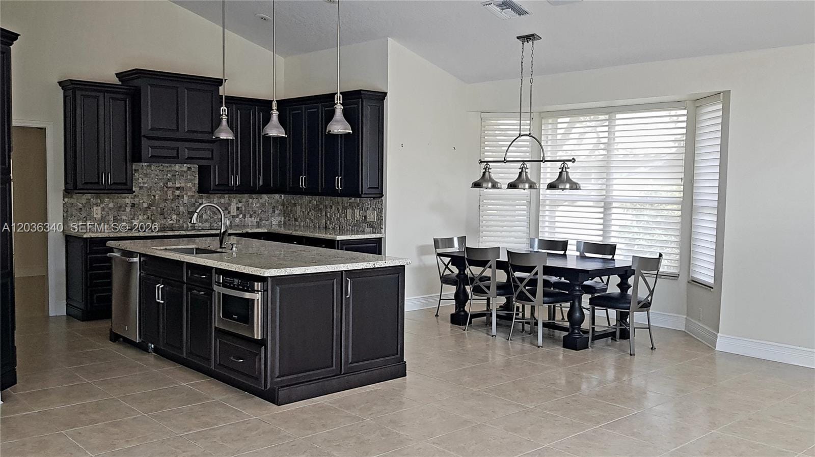 405 Sabal Way — photo 5