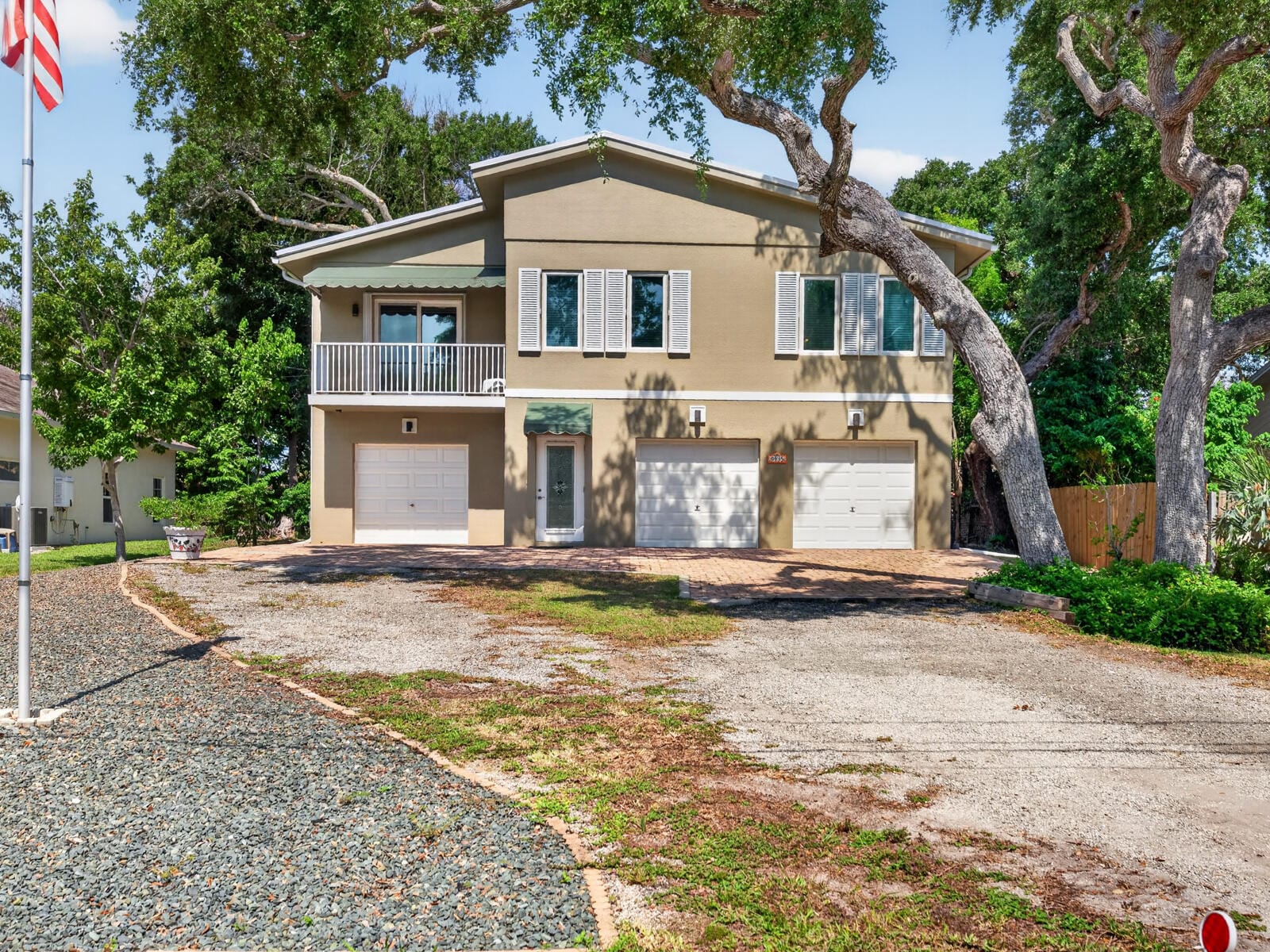 9435 Frangipani Drive — photo 3